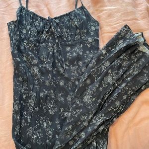 Aritzia Wilfred Bellow Dress